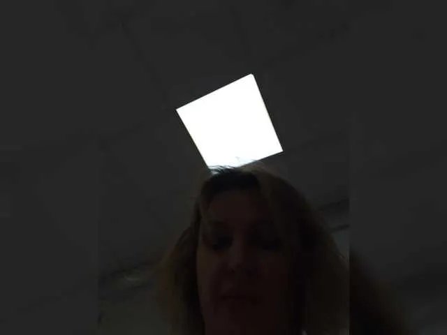 Offline LagoonJoy on BongaCams