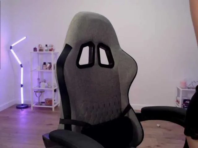 Freechat Lapochka2 on BongaCams