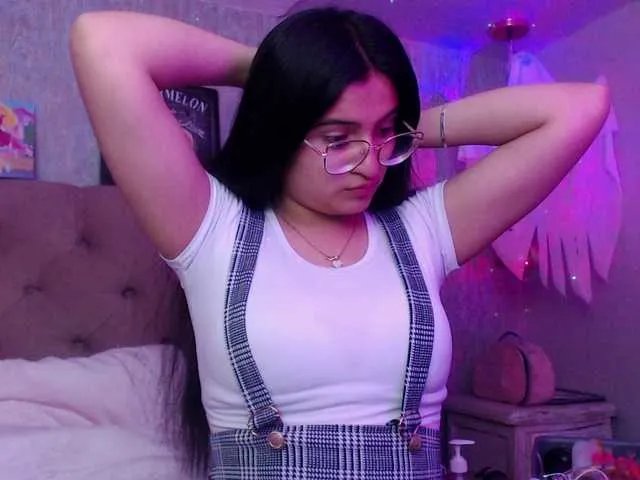 Offline laurenelove on BongaCams