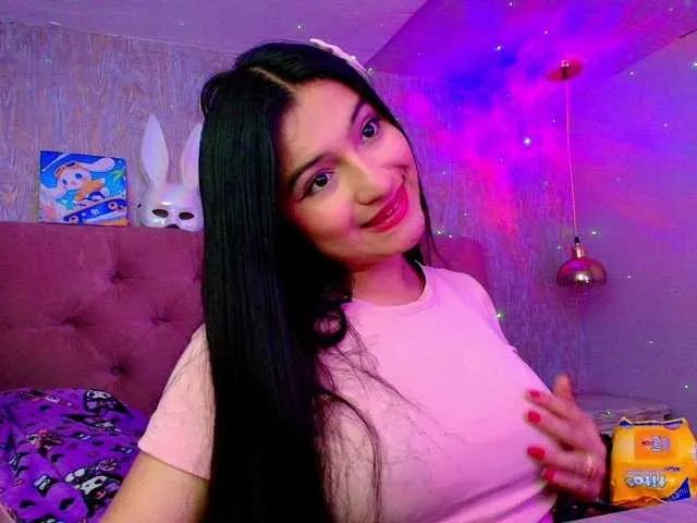 Offline laurenelove on BongaCams