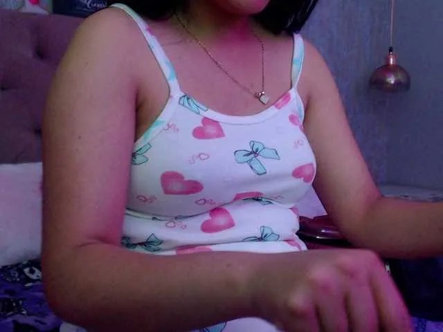 Offline laurenelove on BongaCams