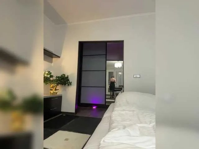 Offline Ledi1 on BongaCams