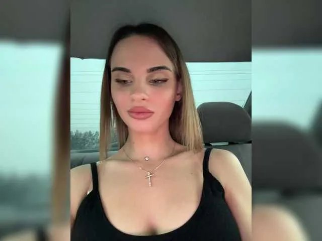 Offline LedyMiya on BongaCams