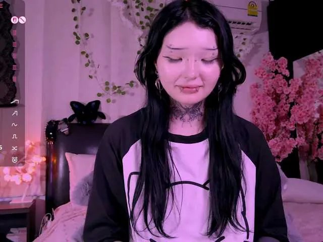 Offline Leinbone on BongaCams