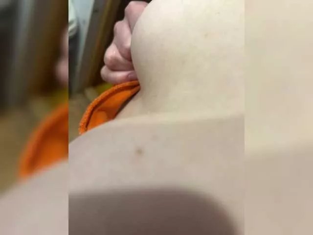 Freechat Letti28 on BongaCams