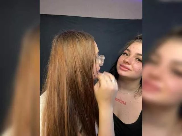 Freechat LisaAndDenis on BongaCams