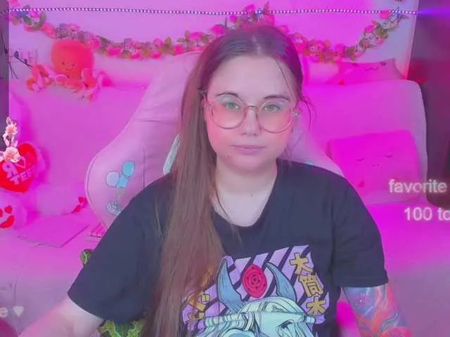 Freechat LittleKitsune on BongaCams