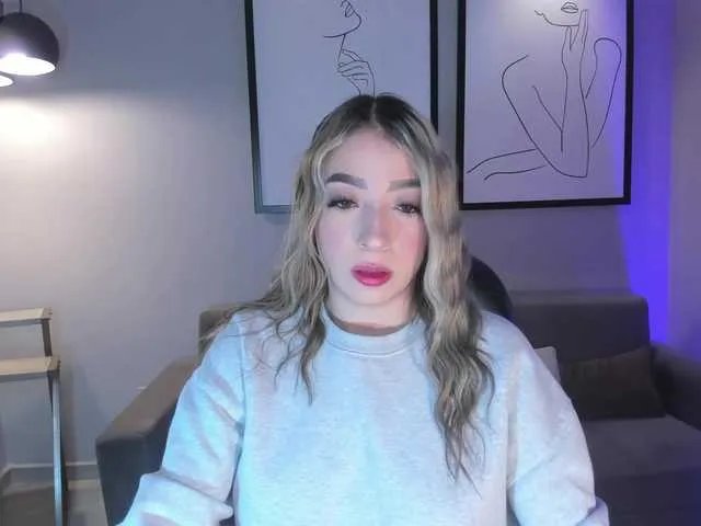 Offline LizzCooper on BongaCams