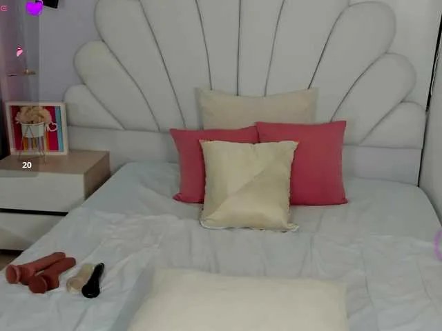 Freechat lizzyjooss on BongaCams