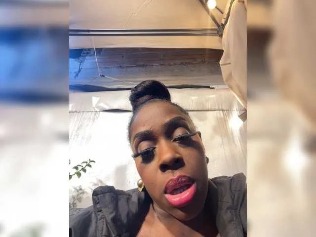 Freechat lizzyjooss on BongaCams