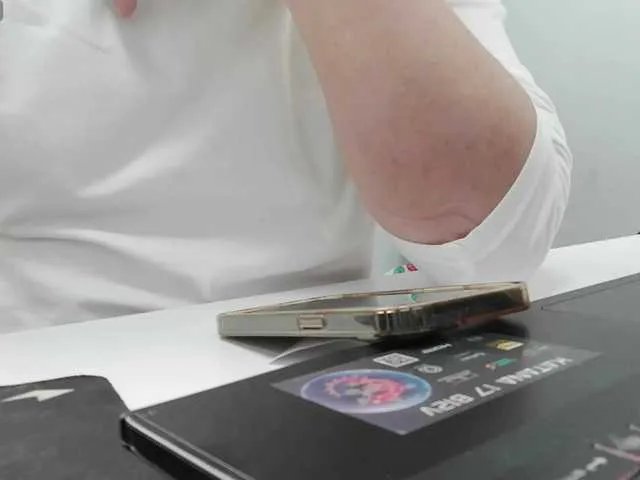 Offline Lyalya7771 on BongaCams