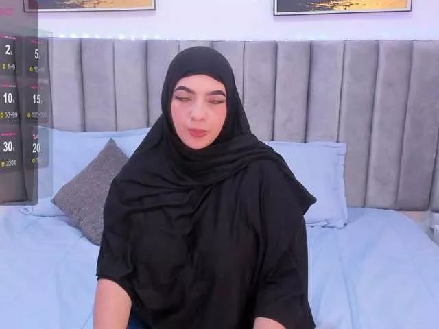 Offline malih- on BongaCams