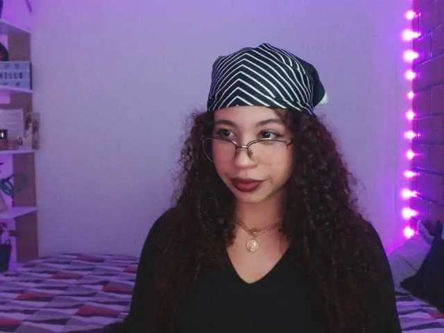 Offline Medussa333 on BongaCams