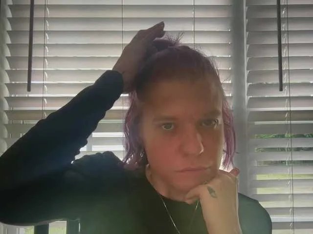 Offline mermaidlexi on BongaCams