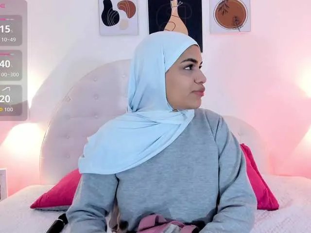 Offline mhia-paris on BongaCams