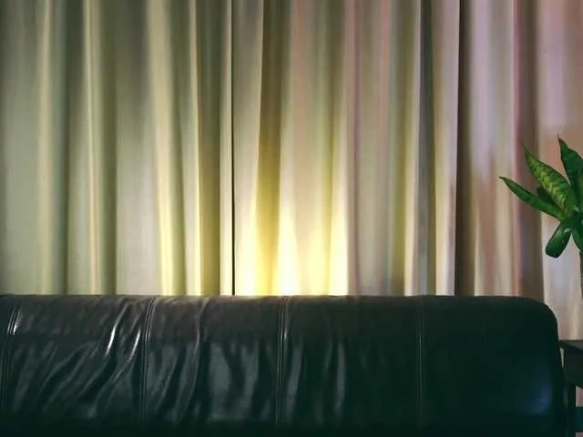 Offline MiaVebes on BongaCams