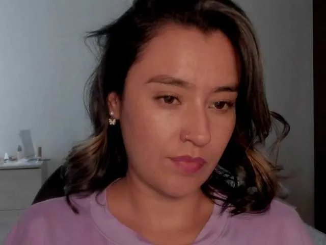 Offline milagrey1 on BongaCams