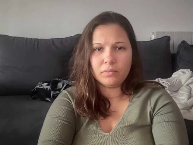 Offline Minettesexy24 on BongaCams