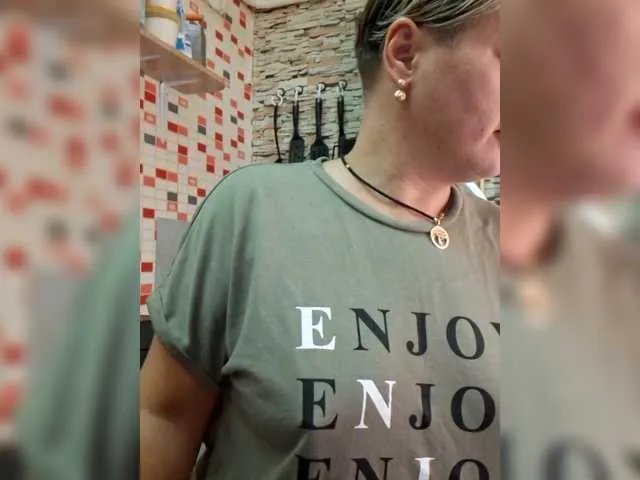 Freechat murr-kitty on BongaCams