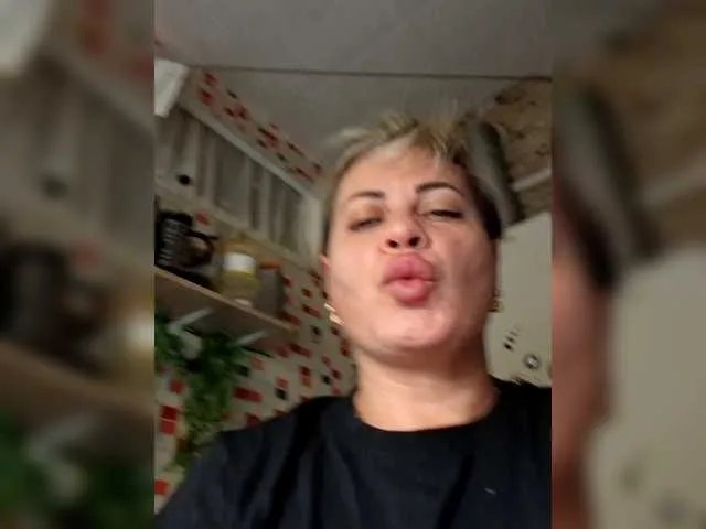 Freechat murr-kitty on BongaCams