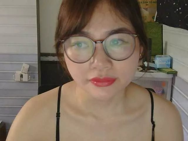 Offline nana7777 on BongaCams