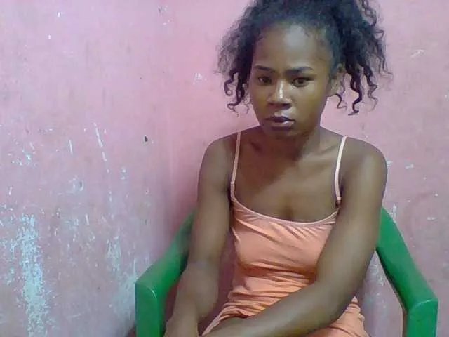 Offline nomenen on BongaCams