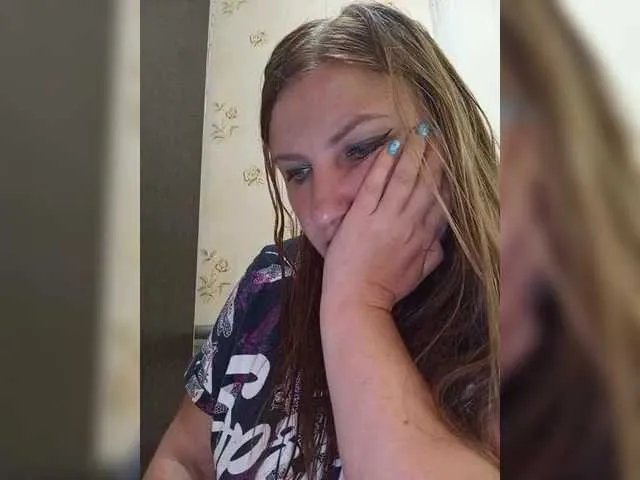 Offline Ogonek37 on BongaCams