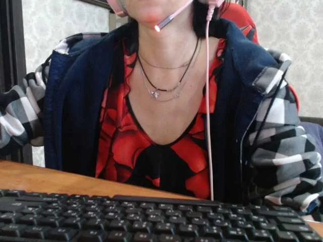 Offline Olik-Pisa on BongaCams
