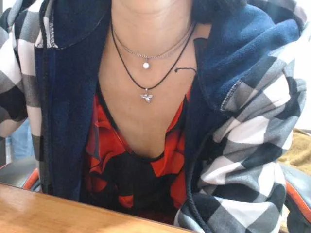 Offline Olik-Pisa on BongaCams