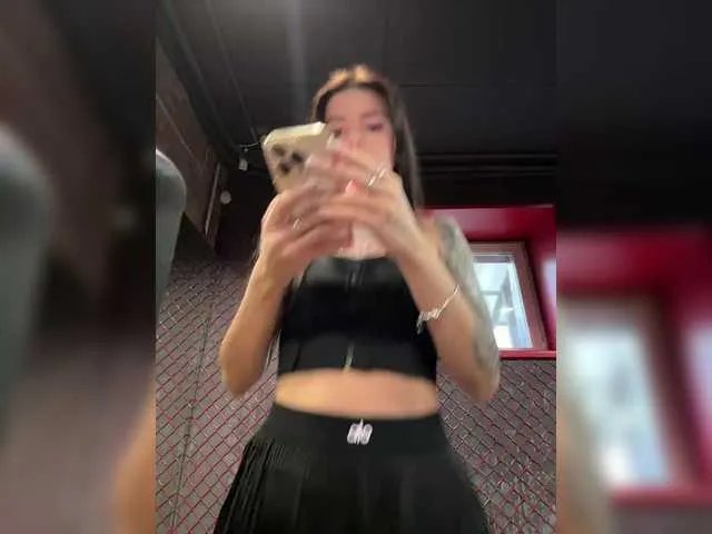 Offline Opskira on BongaCams