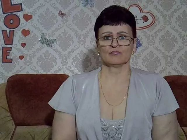 Offline PaulaGolden on BongaCams