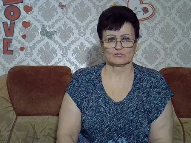 Offline PaulaGolden on BongaCams