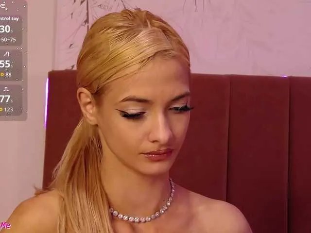 Offline PinkySparkss on BongaCams