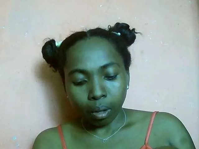 Offline rasoaidah on BongaCams