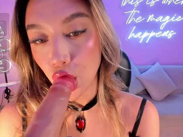 Offline RebeccaHudson on BongaCams