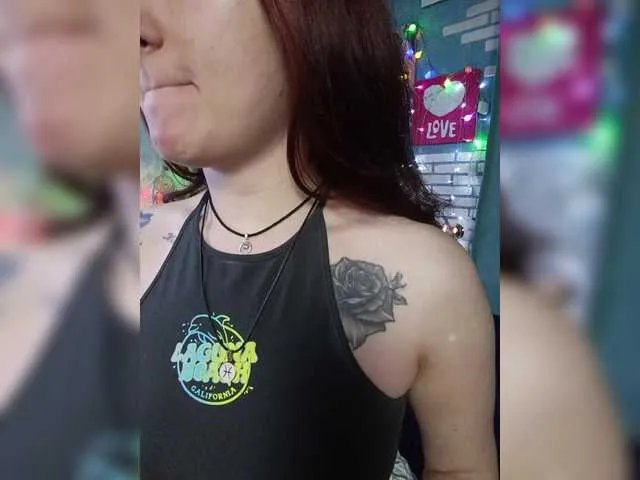 Offline Rosia-Guess on BongaCams