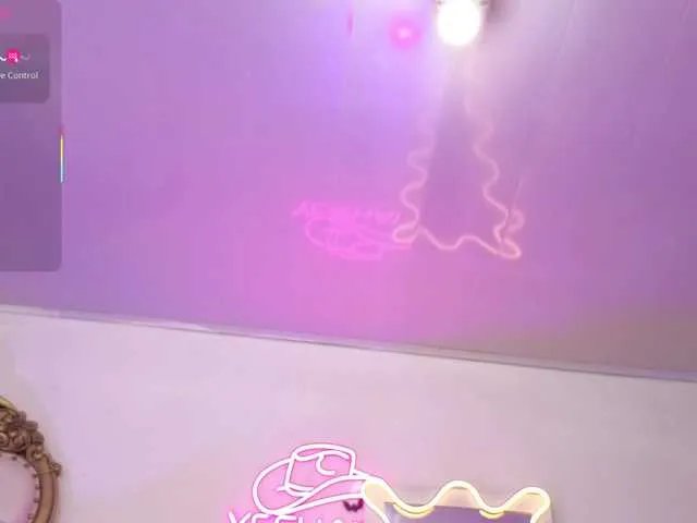 Offline SAAYA-TAY on BongaCams