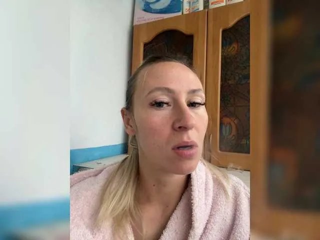 Freechat Saveta on BongaCams