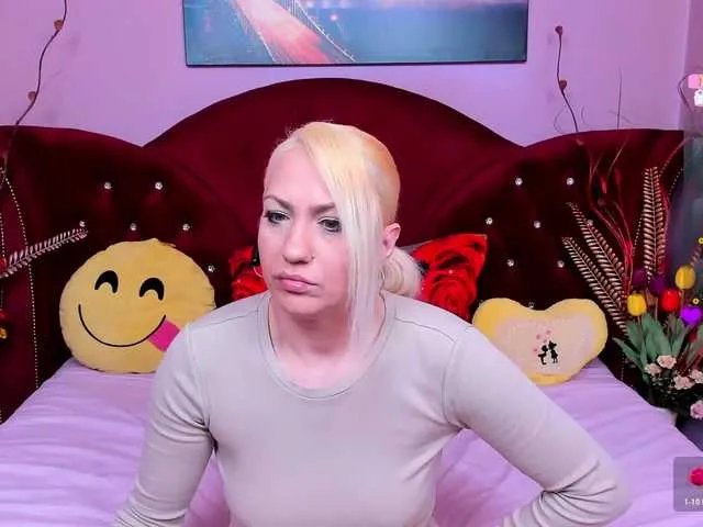 Offline Sensualass77 on BongaCams