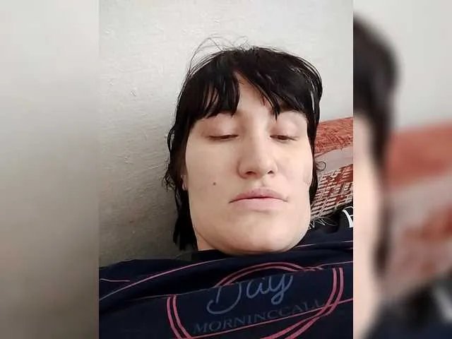 Offline SERTSEETKA on BongaCams