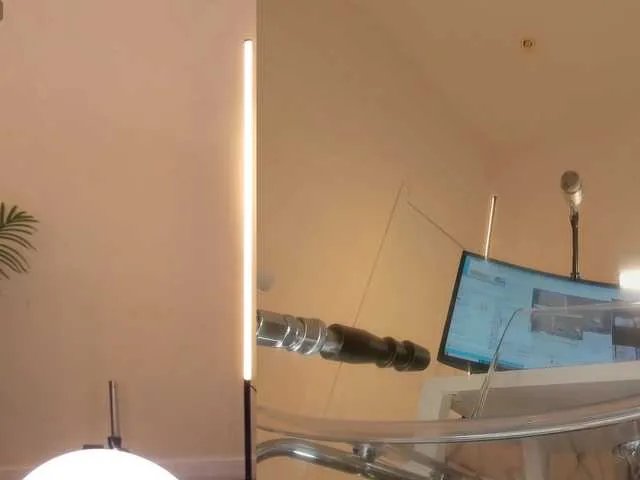 Offline SexyBlondeDoll on BongaCams