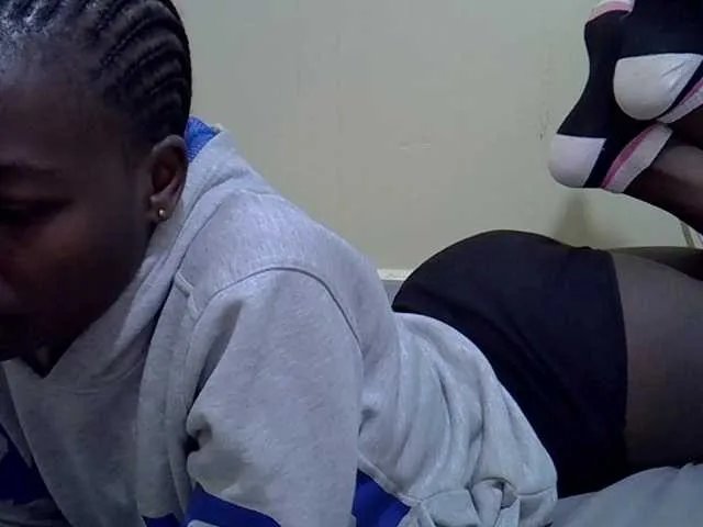 Offline Sexydee14 on BongaCams