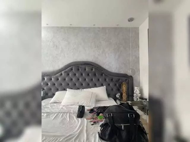 Offline sofia-grey on BongaCams