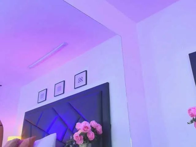 Offline SophieCarther on BongaCams