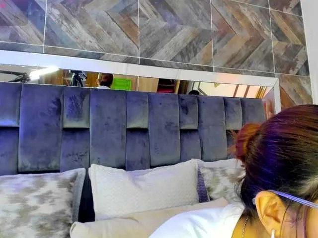 Offline TaniaSmith on BongaCams