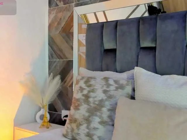 Offline TaniaSmith on BongaCams