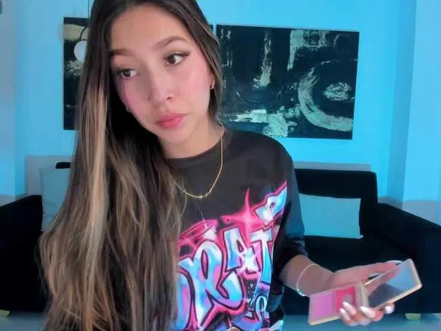 Offline TaraLawrence on BongaCams