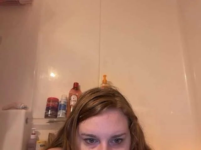 Offline thickgingergoddess on BongaCams