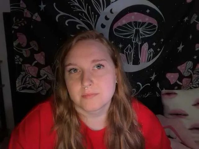 Offline thickgingergoddess on BongaCams