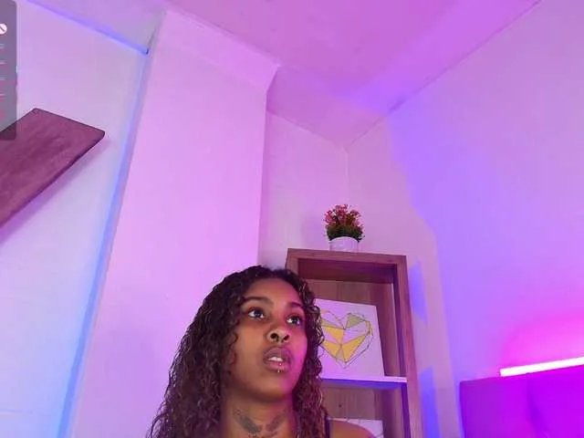 Freechat Triipsy on BongaCams